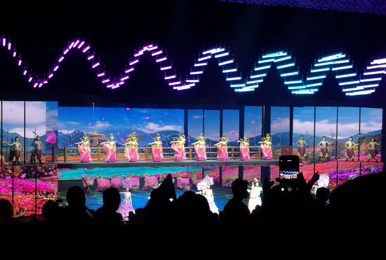 KB88凯时官网特种陶瓷有限公司举行2019年炭河古城一日游